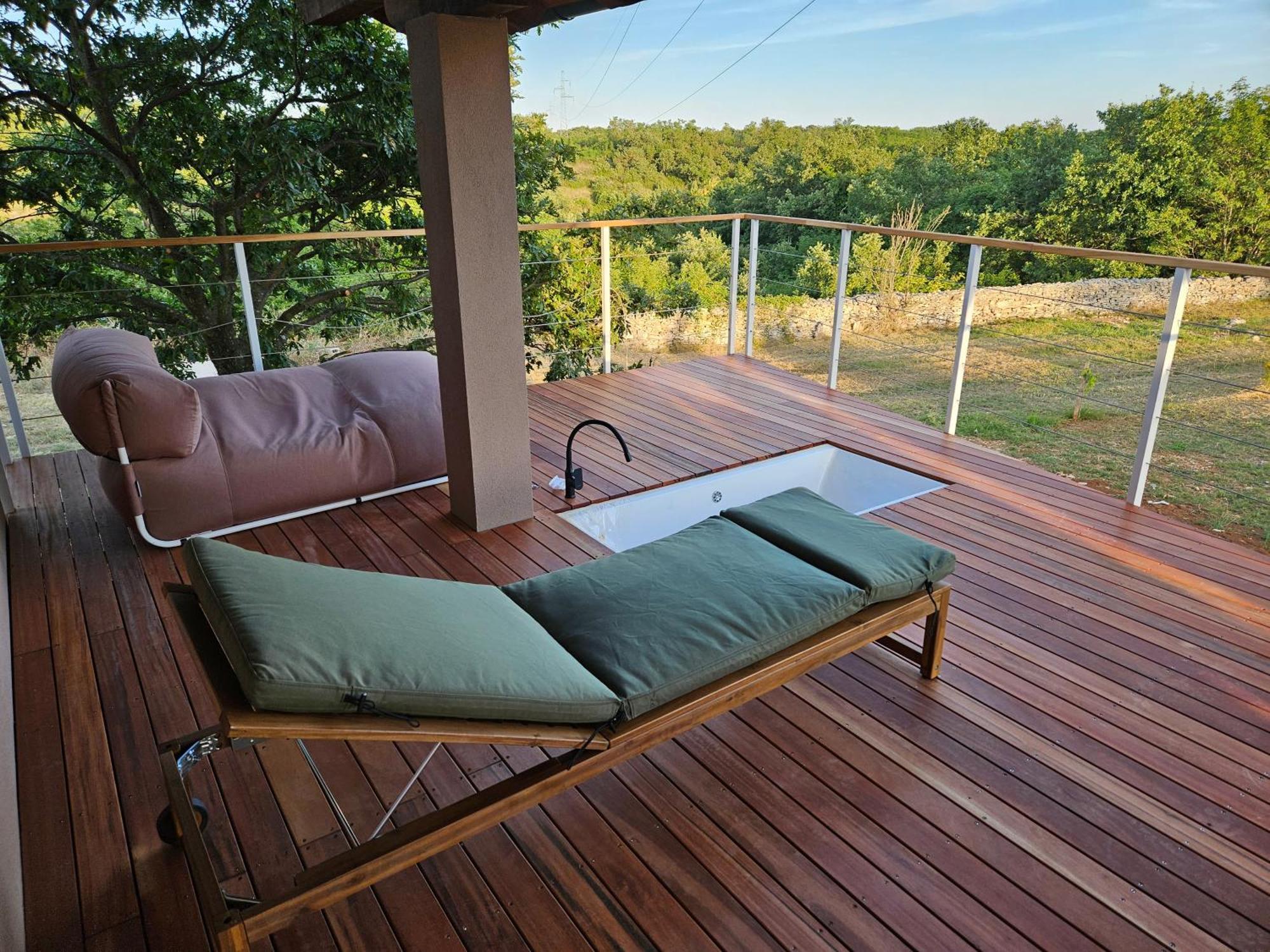 Stancija Lottegaly - Green Holiday วอดิยัน ภายนอก รูปภาพ